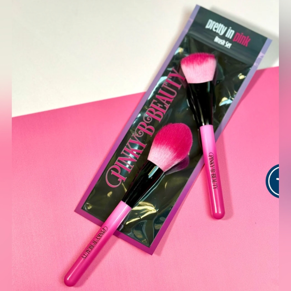 PINKY B COSMETICS Pretty in Pink Brush Set